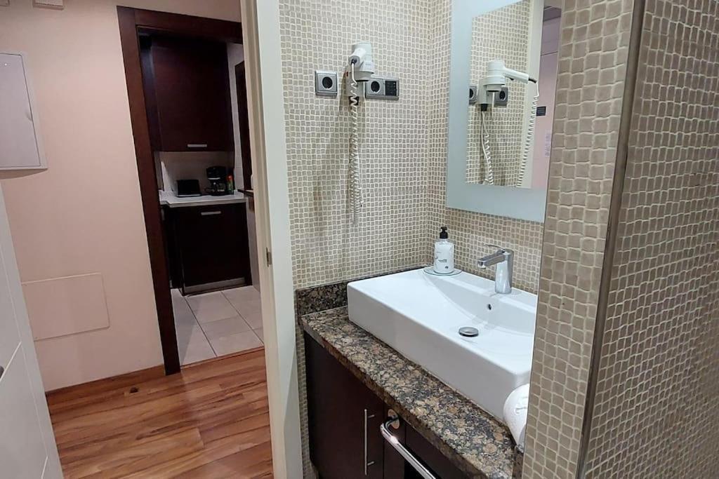 Elegante Alojamiento Con Piscina A 200 M Del Mar. Διαμέρισμα Benalmádena Εξωτερικό φωτογραφία